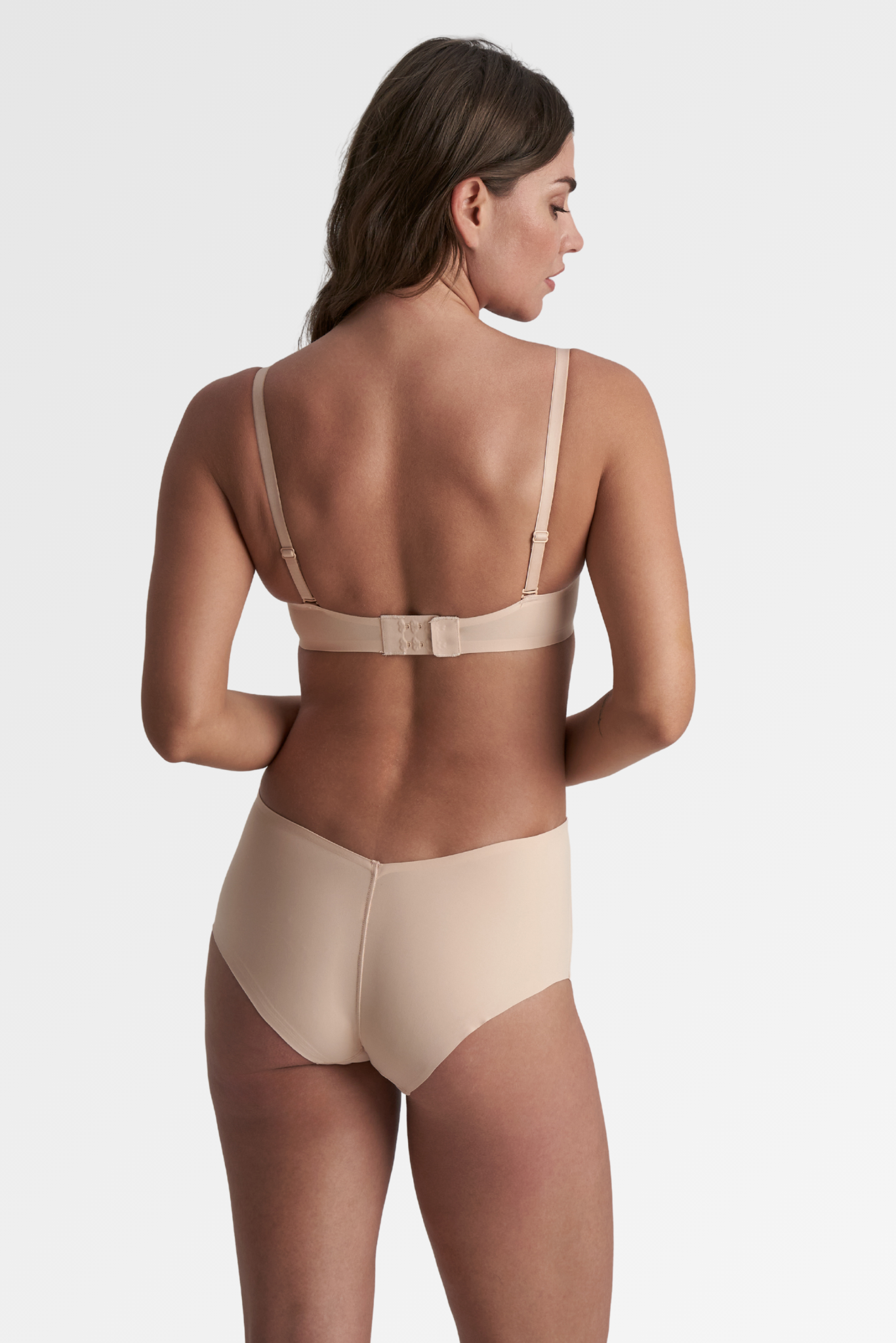 Deep Plunge Strapless Bra